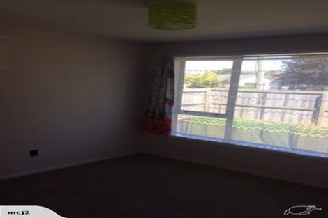 Photo of property in 7 Dinton Street, Russley, Christchurch, 8042