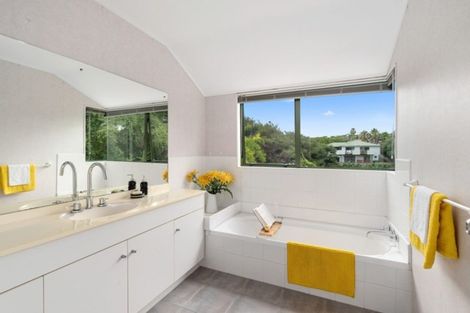 Photo of property in 41 Westpark Drive, West Harbour, Auckland, 0618