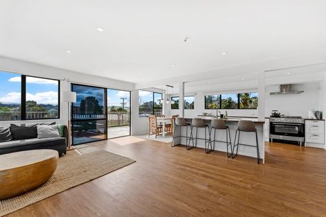 Photo of property in 11 Foster Crescent, Snells Beach, 0920