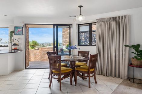 Photo of property in 9 Renoir Street, West Harbour, Auckland, 0618