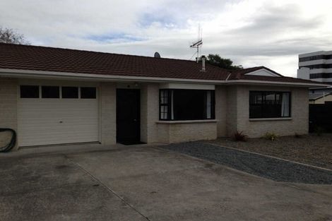 Photo of property in 8a Oxford Street, Hokowhitu, Palmerston North, 4410