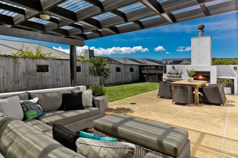 Photo of property in 10 Maple Lane, Huapai, Kumeu, 0810