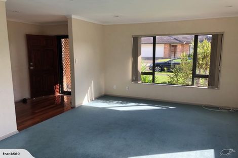 Photo of property in 15 Belcoo Crescent, East Tamaki, Auckland, 2013