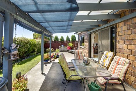 Photo of property in 18 Portland Place, Poraiti, Napier, 4112