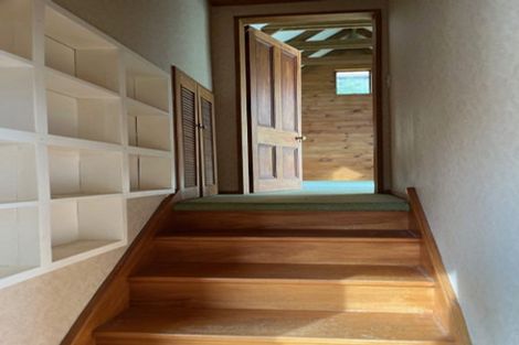 Photo of property in 14 Taungata Road, York Bay, Lower Hutt, 5013