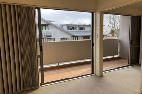Photo of property in 5c/30 Westward Ho, Glen Eden, Auckland, 0602