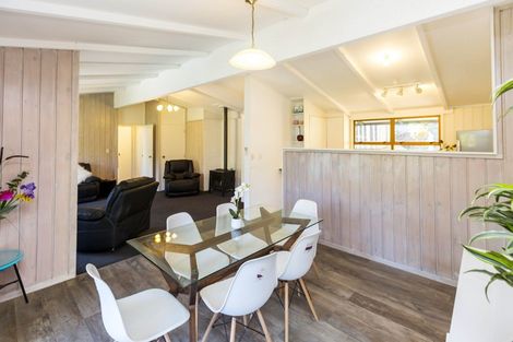 Photo of property in 8 Goodwin Place, Pinehaven, Upper Hutt, 5019