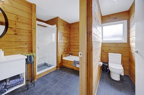 Photo of property in 12 Frank Frethey Place, Highlands Park, New Plymouth, 4312