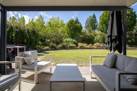 Photo of property in 9 Spruce Close, Alexandra, 9320