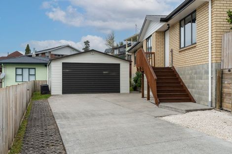 Photo of property in 43a Livingstone Avenue, Nawton, Hamilton, 3200