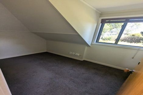 Photo of property in 2/5 Seacliffe Avenue, Belmont, Auckland, 0622