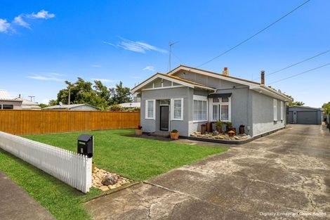 Photo of property in 1 Gunn Street, Gonville, Whanganui, 4501