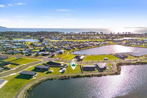 Photo of property in 202 Harbour Drive, Matarangi, Whitianga, 3592