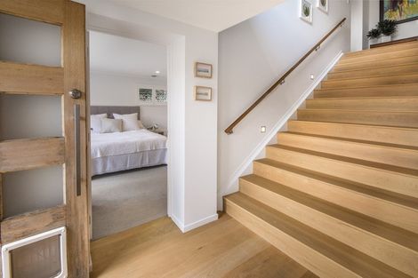 Photo of property in 2/41 Merani Street, Narrow Neck, Auckland, 0622