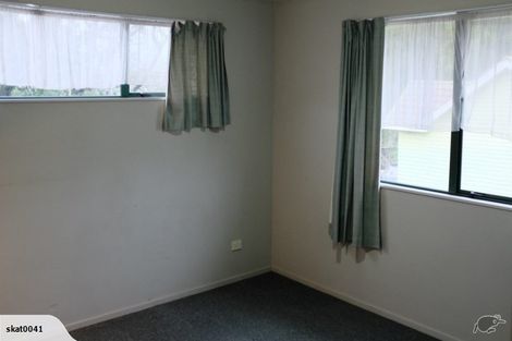 Photo of property in 10b Kaponga Crescent, New Lynn, Auckland, 0600