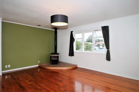 Photo of property in 1/1 Wattle Road, Sunnyvale, Auckland, 0612