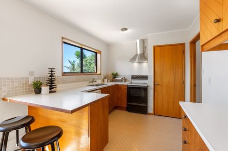 Photo of property in 2/12 East Coast Road, Milford, Auckland, 0620