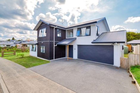 Photo of property in 19 Kawaupaka Road, Kaukapakapa, Helensville, 0875