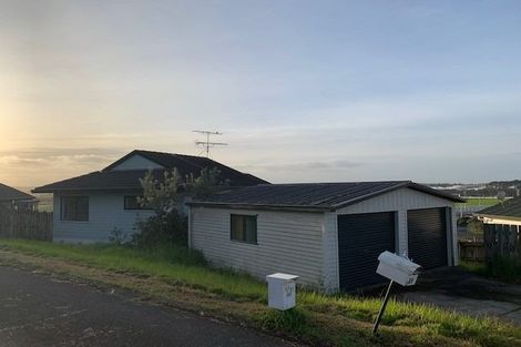 Photo of property in 19 Jumento Place, Unsworth Heights, Auckland, 0632