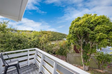 Photo of property in 4b Cedar Street, Maungaraki, Lower Hutt, 5010