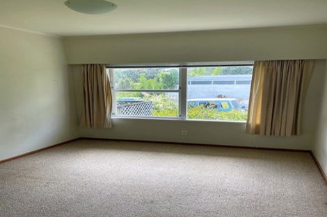 Photo of property in 1022 East Coast Road, Fairview Heights, Auckland, 0630