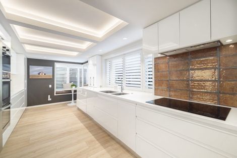 Photo of property in 24 Poynder Avenue, Merivale, Christchurch, 8014