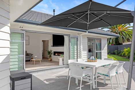 Photo of property in 27 Seychelles Drive, Papamoa Beach, Papamoa, 3118