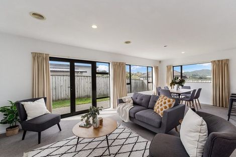 Photo of property in 16 Greenstone Place, Aotea, Porirua, 5024