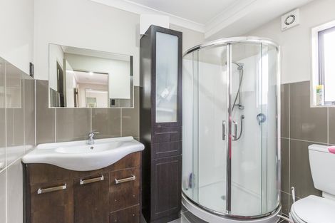 Photo of property in 25a Willerton Avenue, New Lynn, Auckland, 0600