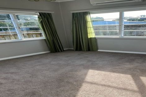 Photo of property in 98/98a Weraroa Road, Levin, 5510