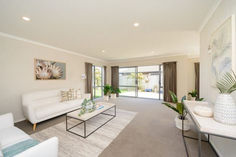 Photo of property in 3a Angelina Way, Kelvin Grove, Palmerston North, 4414
