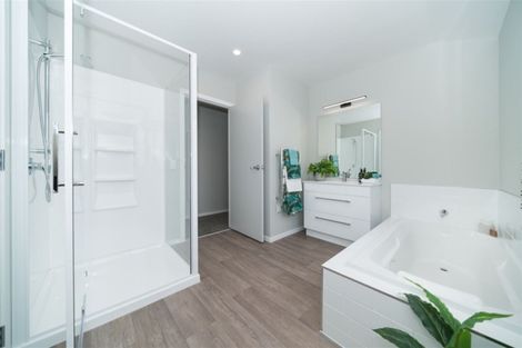 Photo of property in 24 Poplar Grove, Feilding, 4702