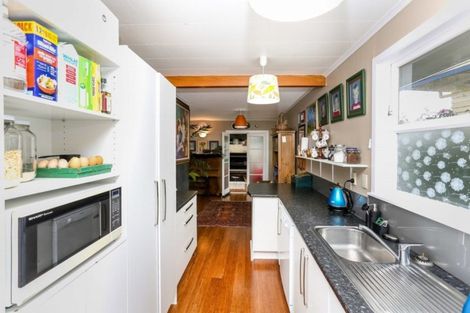 Photo of property in 37 Belair Avenue, Blagdon, New Plymouth, 4310