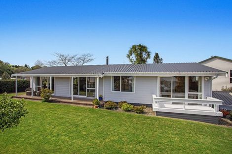 Photo of property in 17 Appleby Rise, Whakatane, 3120