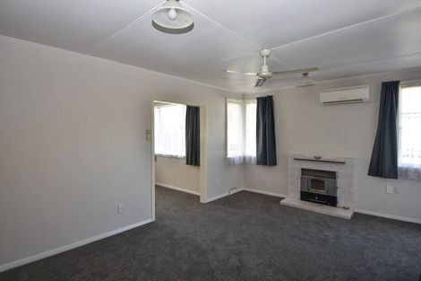 Photo of property in 132 Pembroke Street, Carterton, 5713