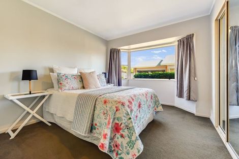 Photo of property in 10 Longford Court, Forest Lake, Hamilton, 3200