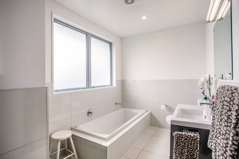 Photo of property in 3a Taylors Avenue, Bryndwr, Christchurch, 8052