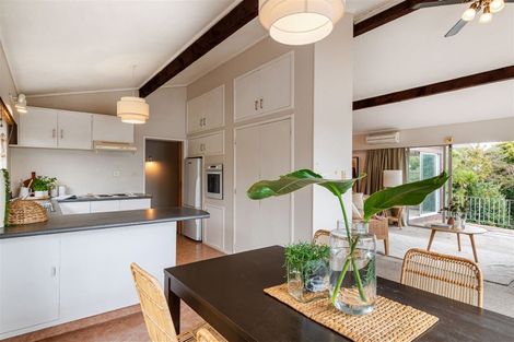 Photo of property in 358 Glenfield Road, Glenfield, Auckland, 0629