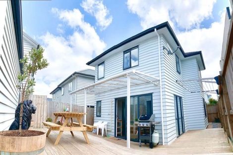 Photo of property in 37 Treestump Road, Takanini, 2112