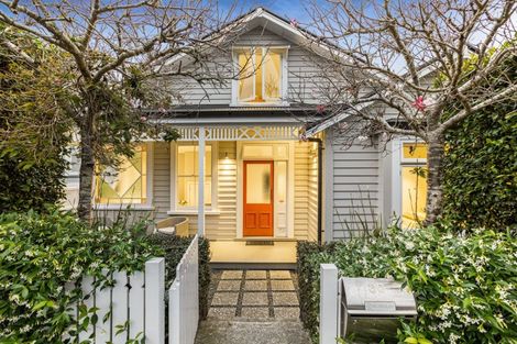 Photo of property in 30 Church Street, Devonport, Auckland, 0624