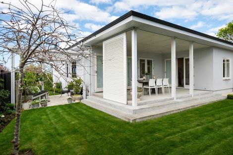 Photo of property in 30 Tauroa Road, Havelock North, 4130