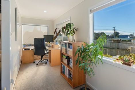 Photo of property in 50 Moana Street, Otaki Beach, Otaki, 5512