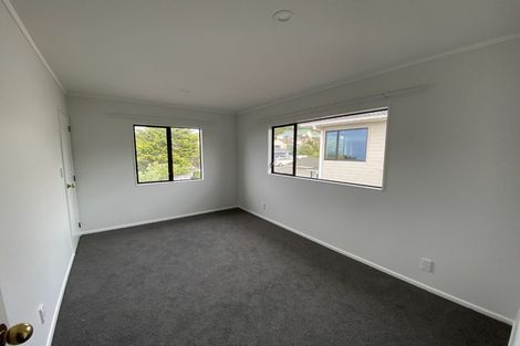 Photo of property in 13 Bury Grove, Strathmore Park, Wellington, 6022