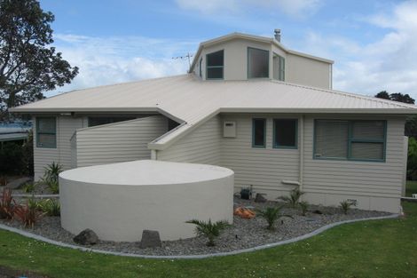 Photo of property in 988 Whangaparaoa Road, Manly, Whangaparaoa, 0930