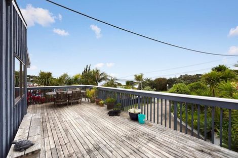 Photo of property in 1299 Whangaparaoa Road, Army Bay, Whangaparaoa, 0930