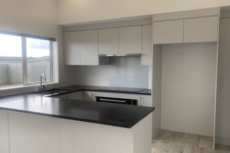 Photo of property in 3 Mutetai Road, Clarks Beach, 2122