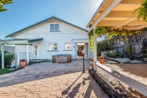 Photo of property in 5 Karaka Street, Helensville, 0800