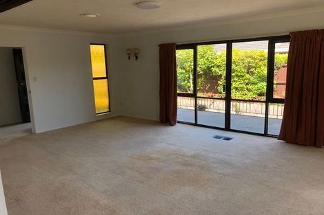 Photo of property in 19 Montclare Avenue, Ilam, Christchurch, 8041