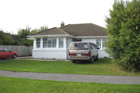 Photo of property in 24 Oakland Street, Northcote, Christchurch, 8052