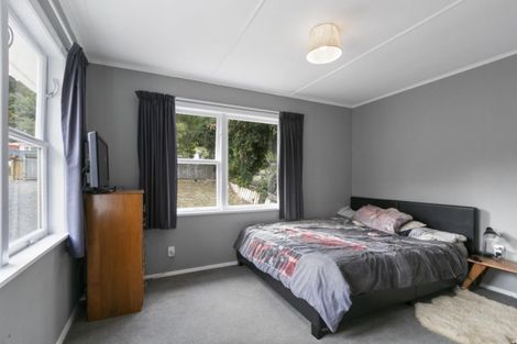 Photo of property in 88 Coast Road, Wainuiomata, Lower Hutt, 5014